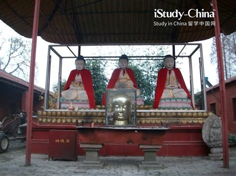  Guangde Temple – En Spirituell Oas och Historisk Skattkammare!